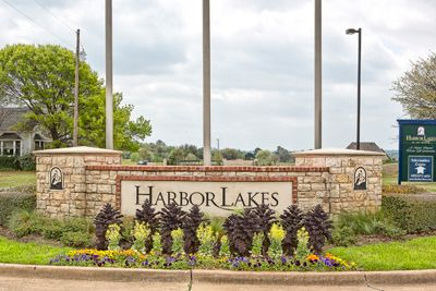 Harbor Lakes