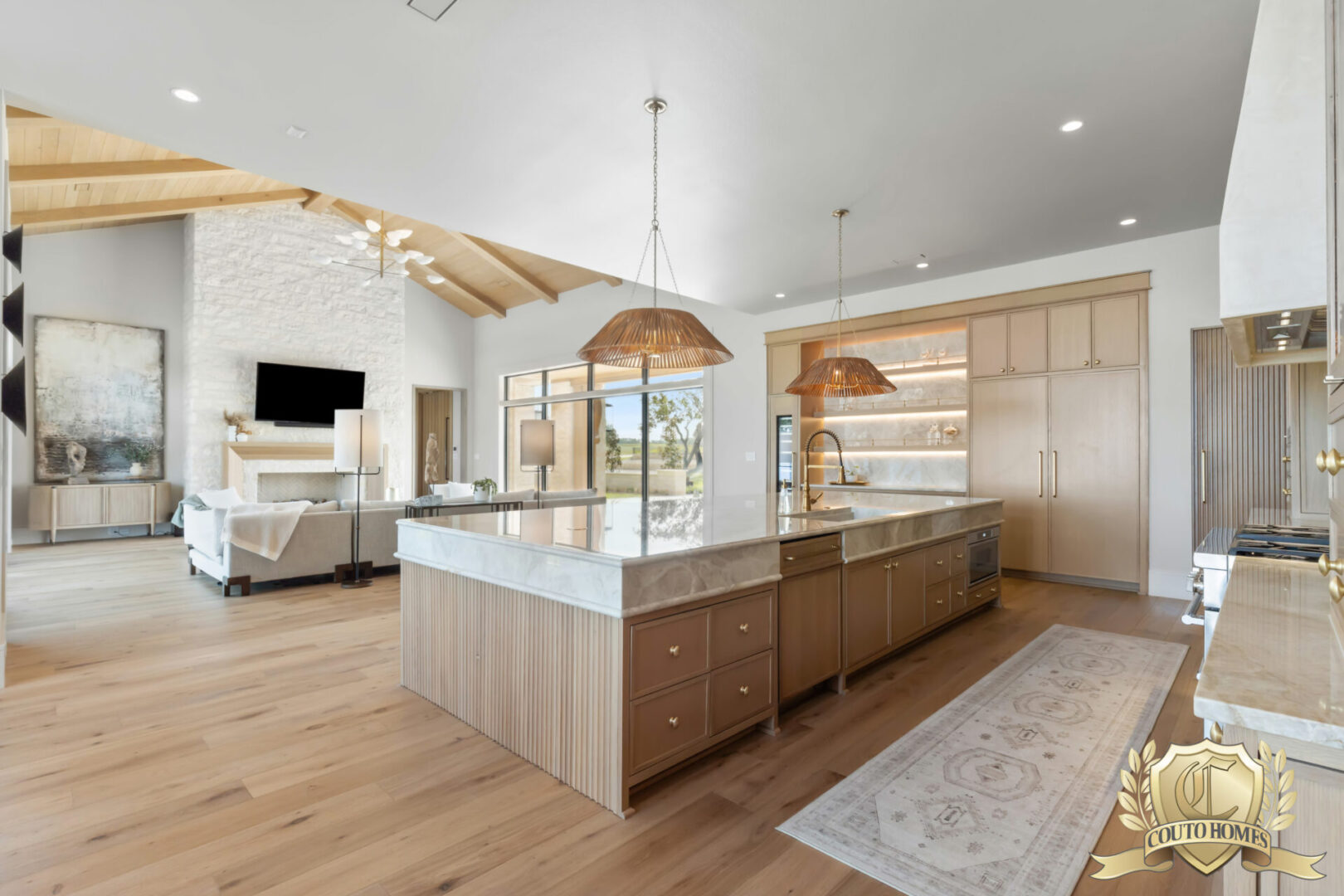 A Kitchen Beyond Compare: Blending Sophisticated Style with Modern Functionality Couto Homes