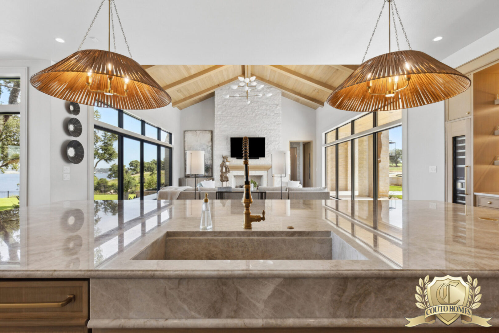 A Kitchen Beyond Compare: Blending Sophisticated Style with Modern Functionality Couto Homes