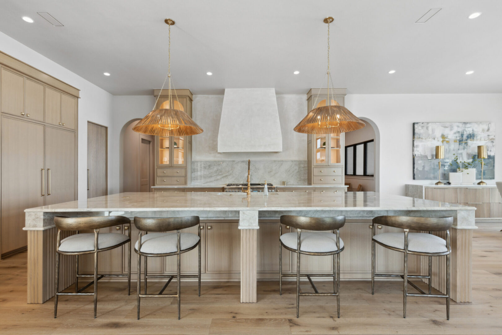 Interior Design Inspirations: Timeless Elements for a Luxurious Home Couto Homes