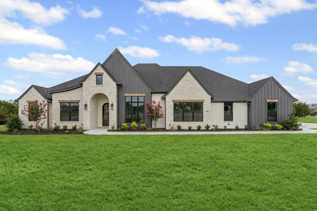 Find Your Place in Granbury: Where Small-Town Charm Meets Big Possibilities Couto Homes