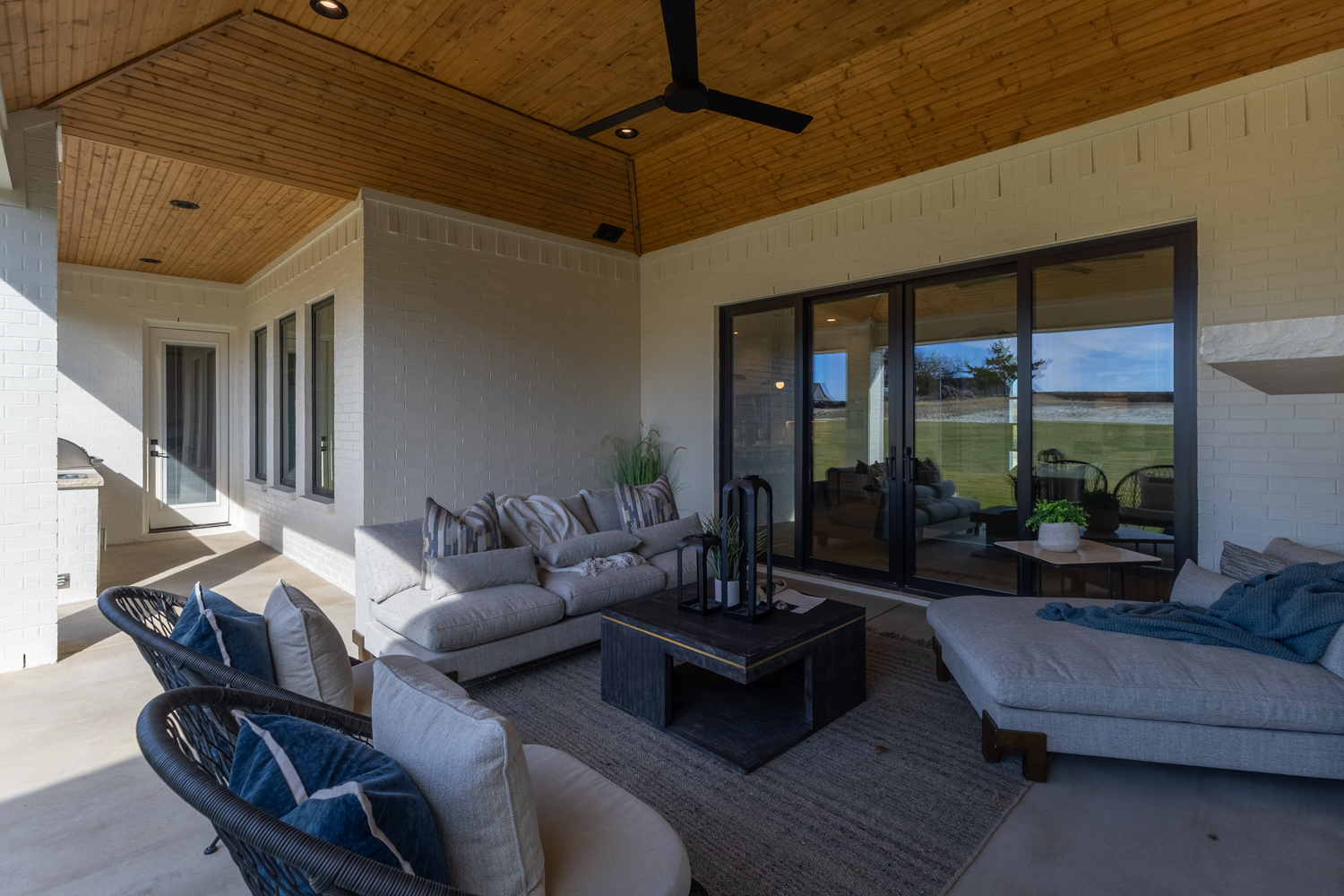 New Midlothian Model Home - Marion Executive Series Couto Homes