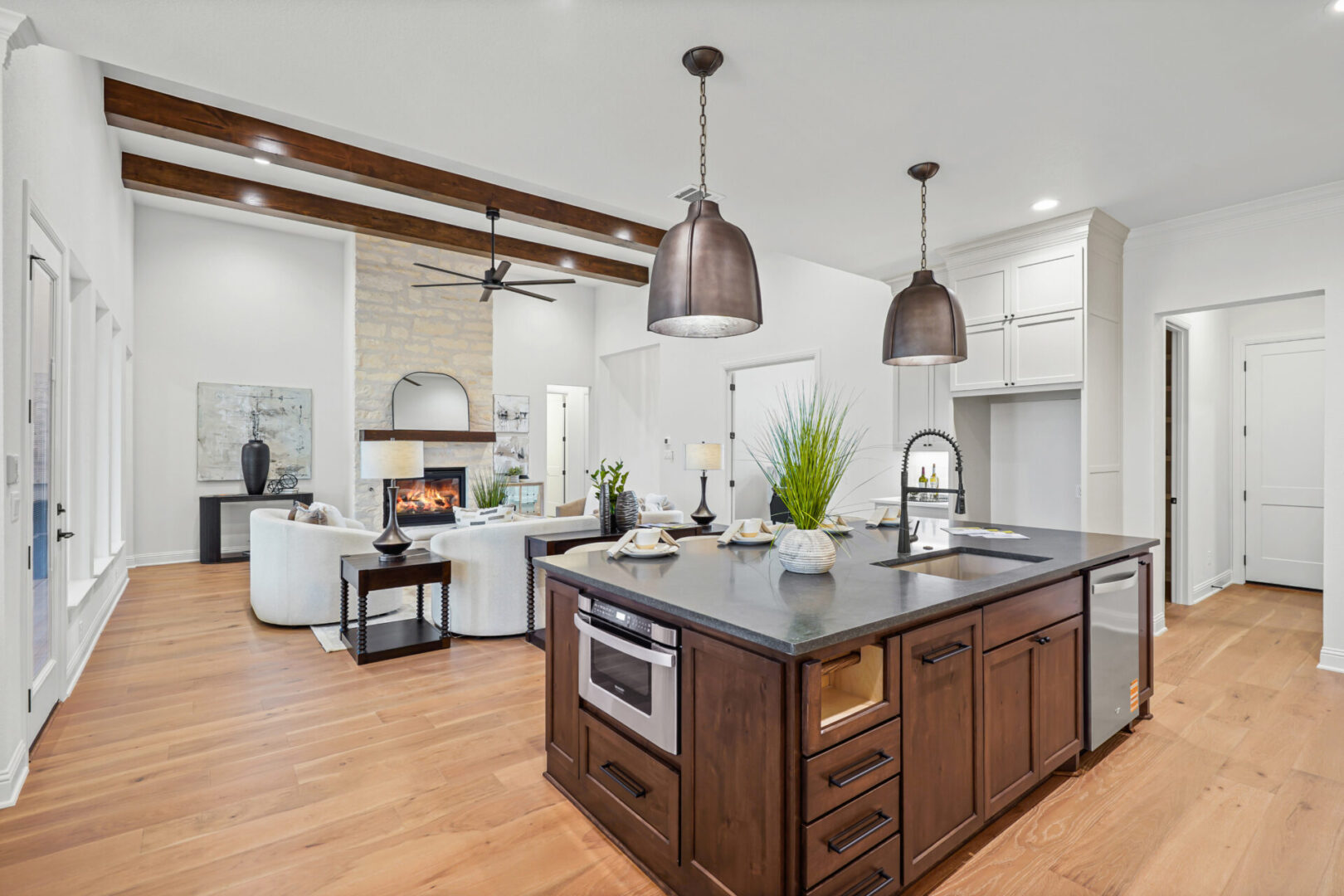 Model Home Couto Homes