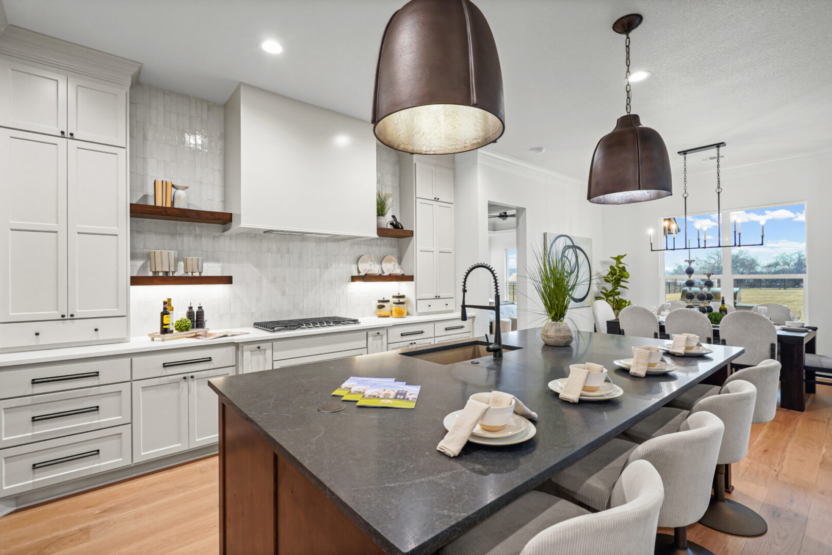 Model Home Couto Homes