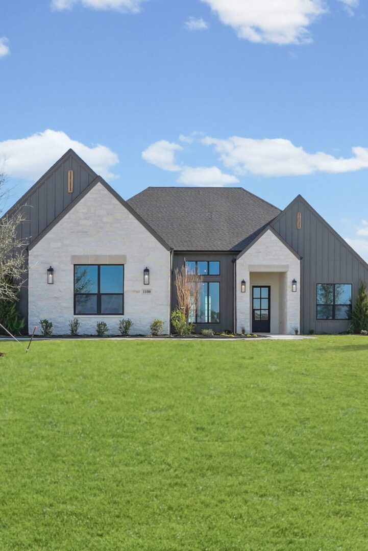 Model Home Couto Homes